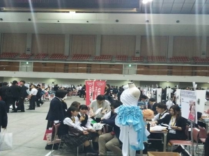 進路発見相談フェスタ2016に参加しました